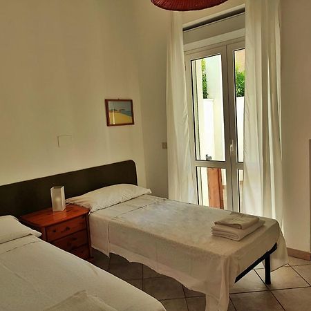 Bed and Breakfast Mandarinoarancio Alezio Exterior foto