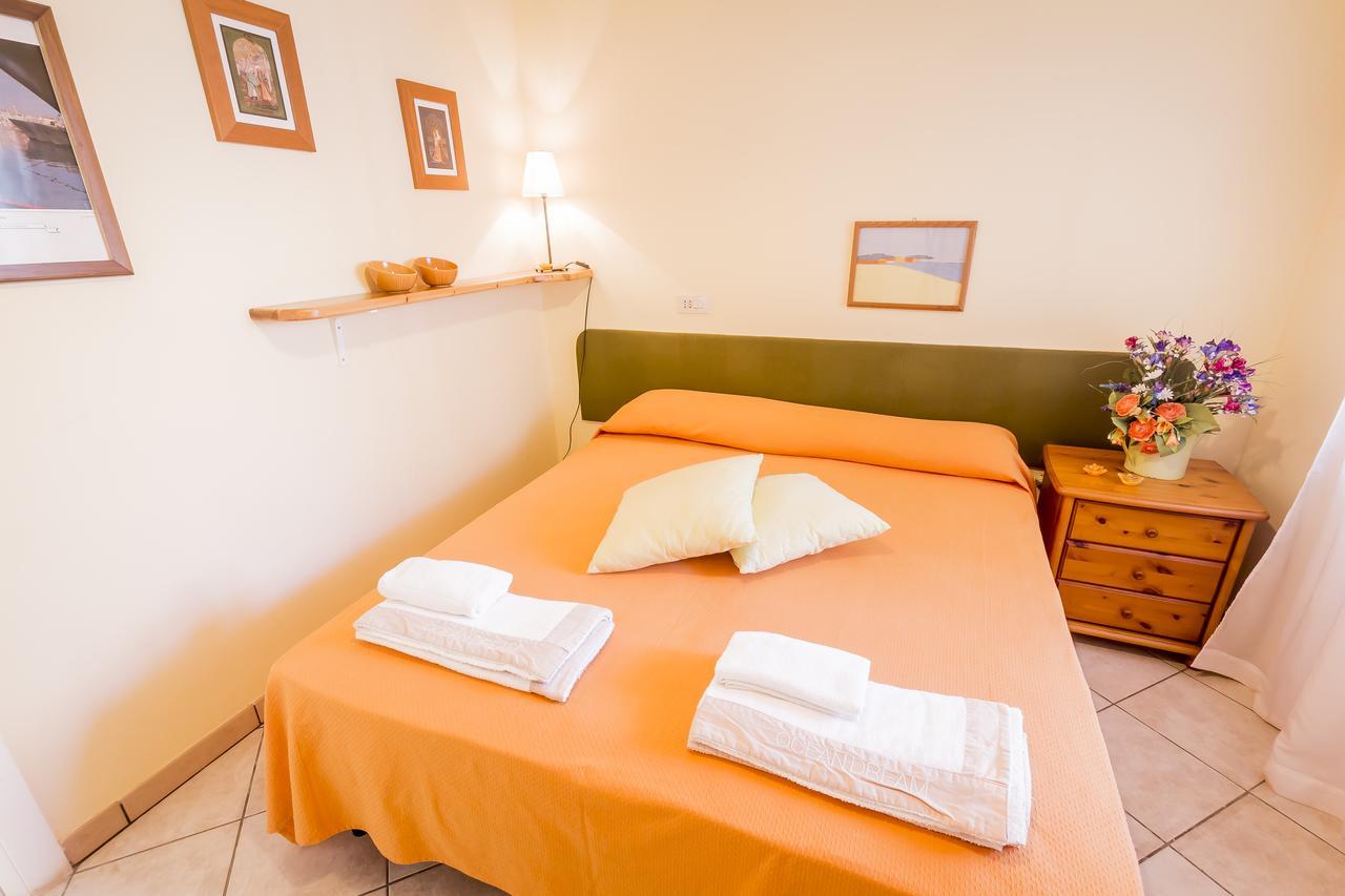 Bed and Breakfast Mandarinoarancio Alezio Exterior foto